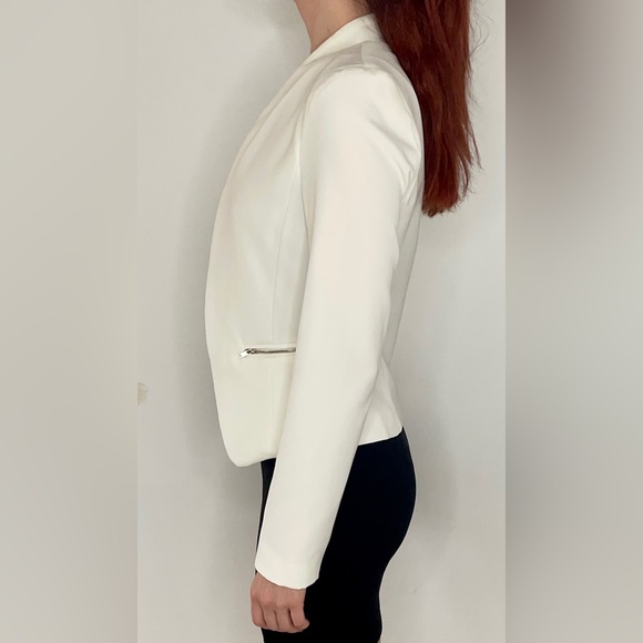 White classic jacket - Picture 2 of 3